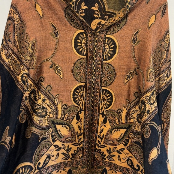 JNS BRAND…SHAWL LIKE PONCHO OVER THE HEAD…SHORTER IN THE BACK LONGER IN FRONT - Picture 4 of 14